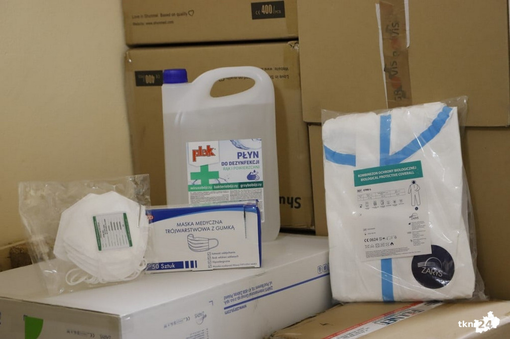 Szpital otrzymał aparat do ECMO. To urządzenie zastępuje płuca i serce [wideo, zdjęcia]