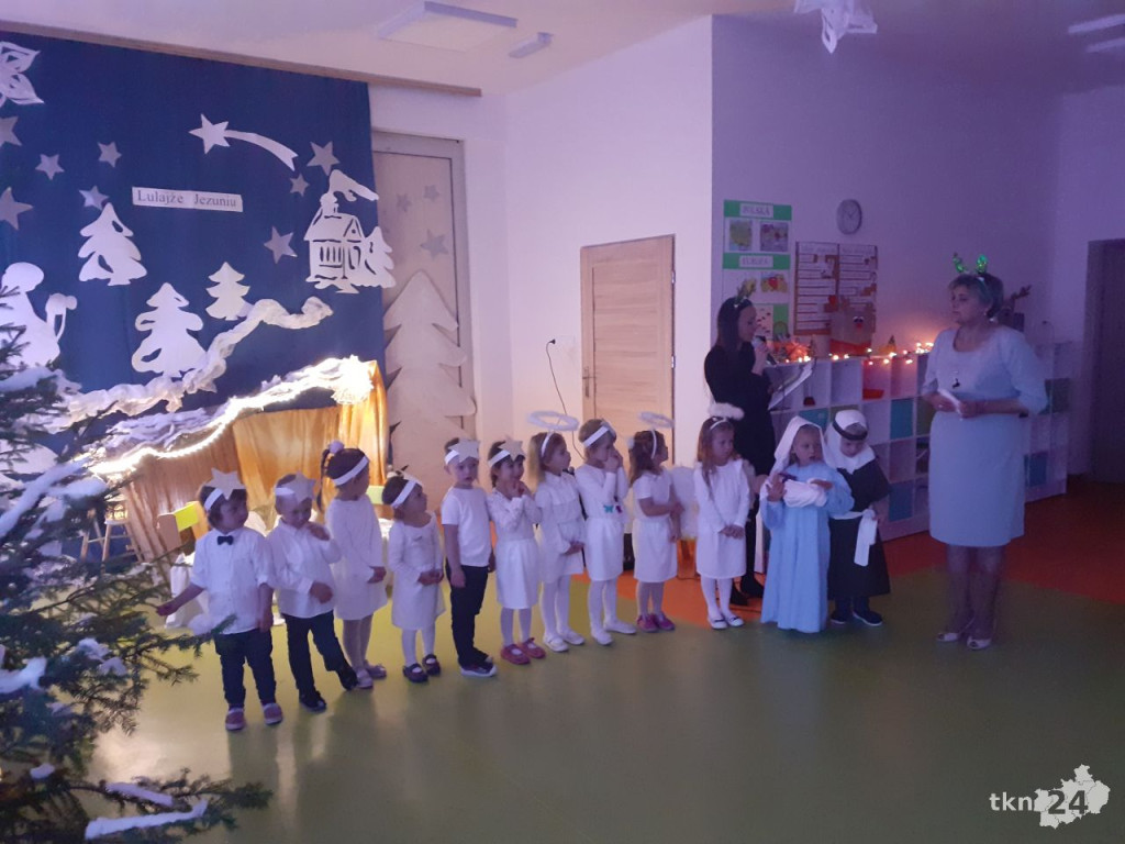Tradycyjne jasełka w Przedszkolu w Pomykowie [wideo, zdjęcia]