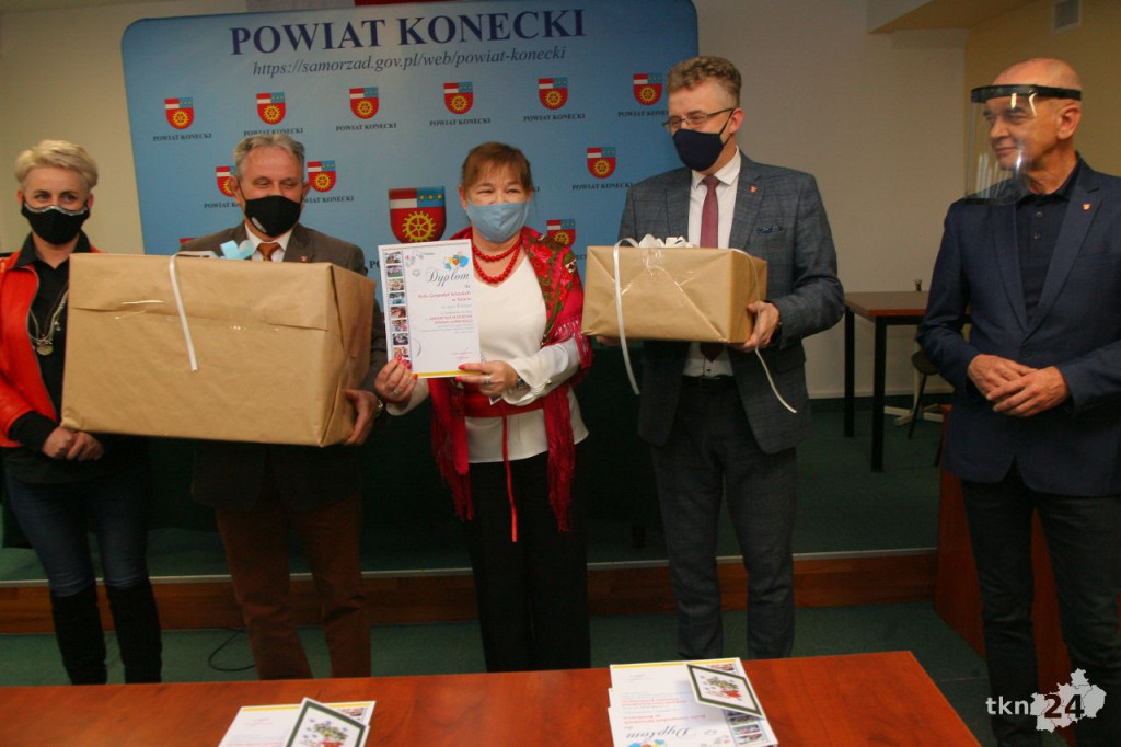 Starosta nagrodził koła gospodyń! Poznajcie zwycięzców powiatowego konkursu [wideo, zdjęcia]