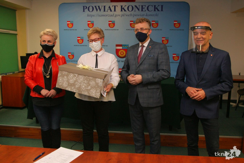 Starosta nagrodził koła gospodyń! Poznajcie zwycięzców powiatowego konkursu [wideo, zdjęcia]