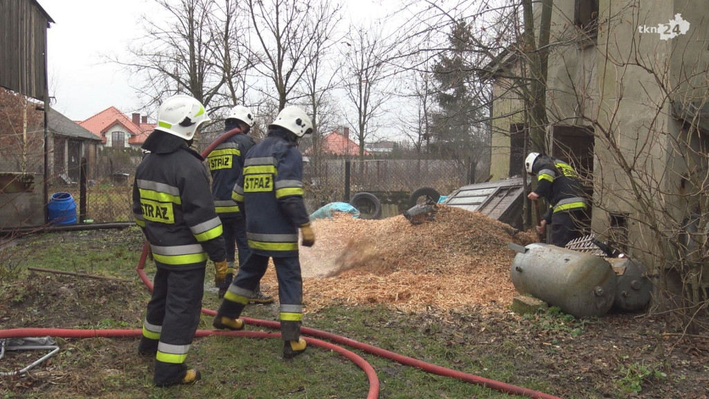 Pożar stolarni w Dziebałtowie. Prawdopodobnie doszło do podpalenia [wideo, zdjęcia]
