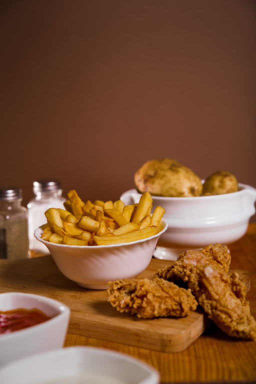 Chicken King z ofertą na sylwestra. Dowozy do 2 w nocy