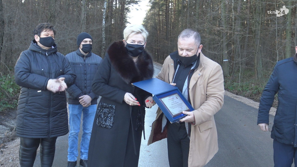 Otwarto drogę łączącą gminy Radoszyce i Łopuszno [wideo, zdjęcia]