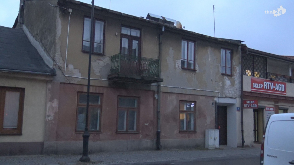Końskie: Obdrapane kamienice i pustostany. Co z nimi można zrobić? [wideo, zdjęcia]