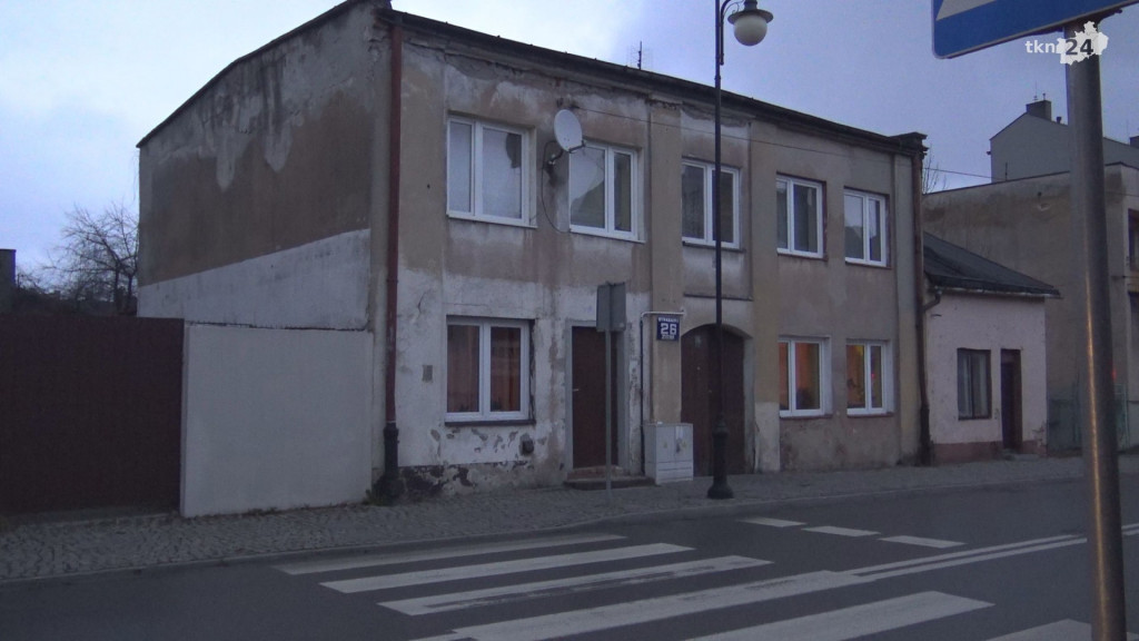 Końskie: Obdrapane kamienice i pustostany. Co z nimi można zrobić? [wideo, zdjęcia]