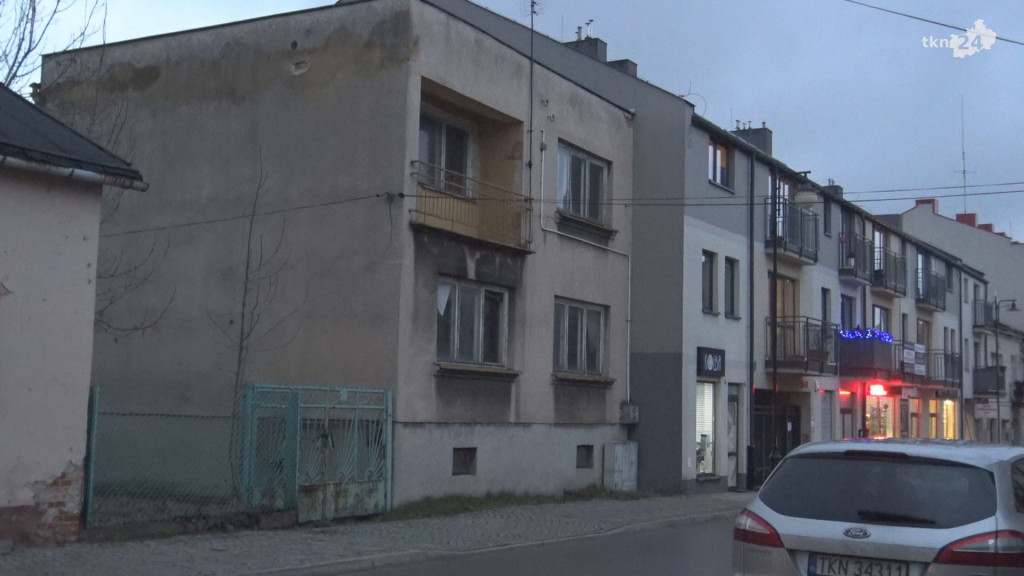 Końskie: Obdrapane kamienice i pustostany. Co z nimi można zrobić? [wideo, zdjęcia]