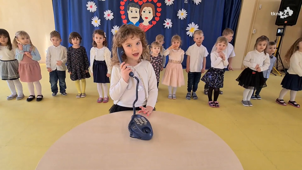 Dzieci z Bajkowej Krainy dla kochanych dziadków i babć [wideo, zdjęcia]