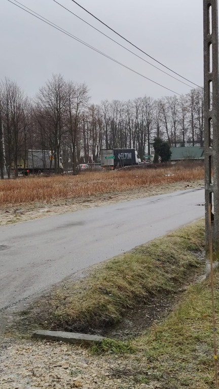 Śmiertelny wypadek w Kazanowie. Zablokowana DK 42