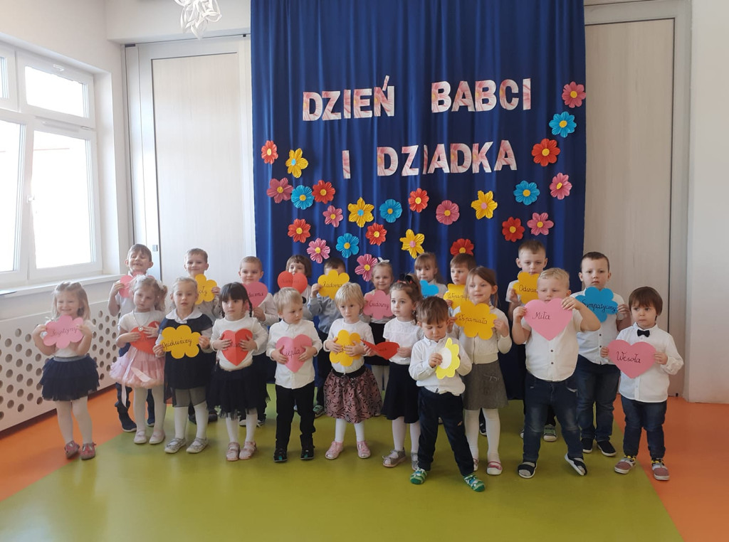 Nowe Przedszkole z Pomykowa bawi i uczy w znakomitych warunkach [wideo, zdjęcia]