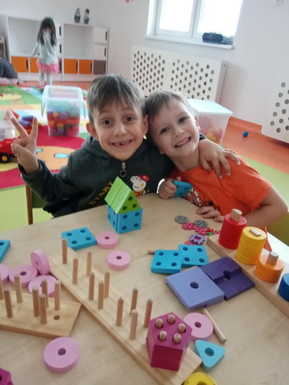 Nowe Przedszkole z Pomykowa bawi i uczy w znakomitych warunkach [wideo, zdjęcia]