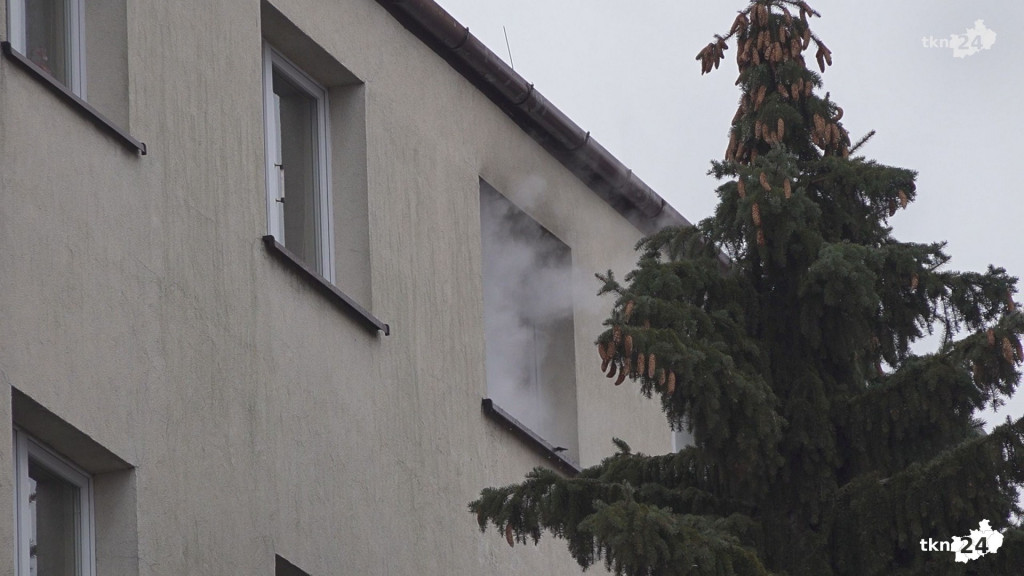 Pożar hotelu w Końskich. Są poszkodowani [wideo, zdjęcia]