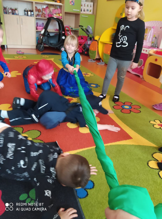 Bajkowy i magiczny bal w Przedszkolu w Smykowie [fotorelacja]