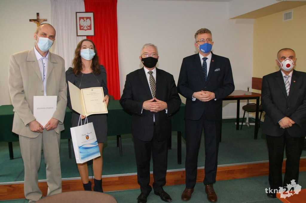 Premier nagrodził najlepszych uczniów szkół średnich powiatu koneckiego [wideo, zdjęcia]