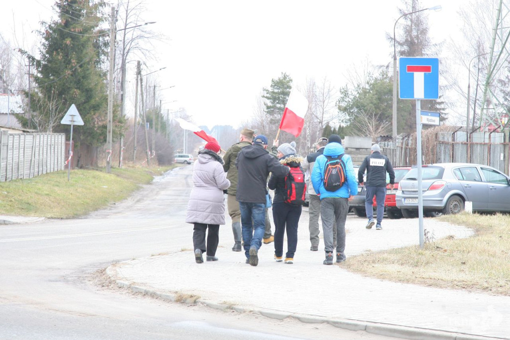Drugi taki marsz w Końskich. W sobotę ruszyli `Wilczym tropem` [wideo, zdjęcia]