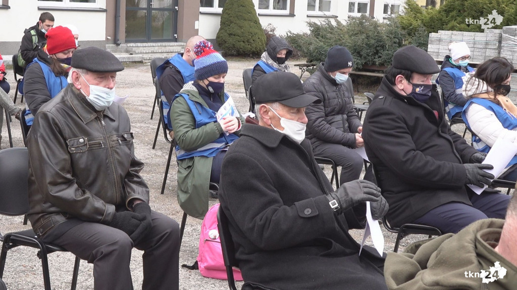 Drugi taki marsz w Końskich. W sobotę ruszyli `Wilczym tropem` [wideo, zdjęcia]