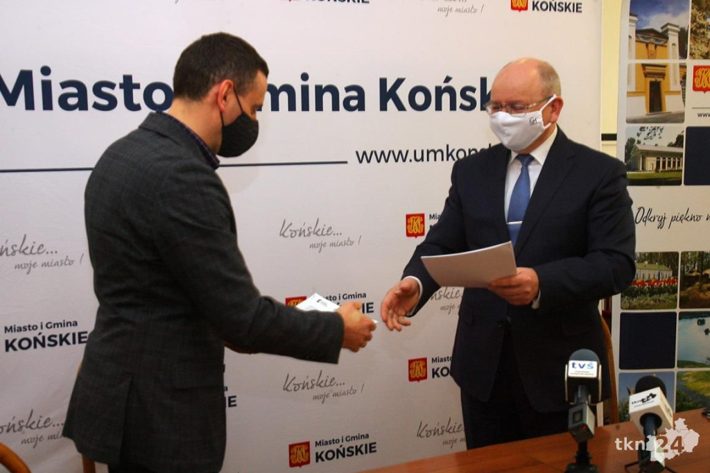 Końskie: Umowy na rynek, muzeum i park podpisane! [WIDEO, zdjęcia]