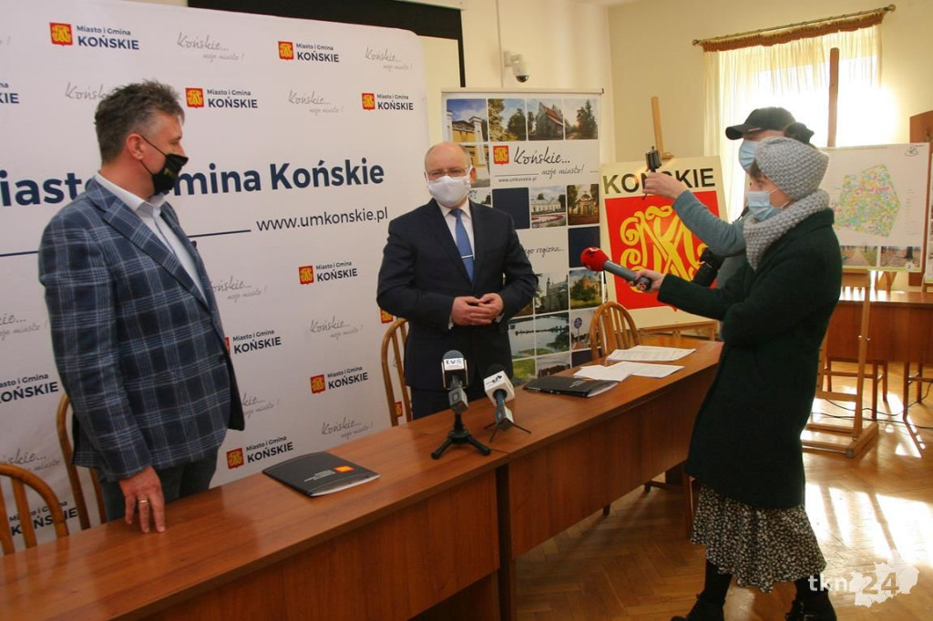 Końskie: Umowy na rynek, muzeum i park podpisane! [WIDEO, zdjęcia]