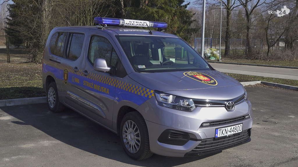 Konecka straż miejska ma nowe auto [wideo, zdjęcia]