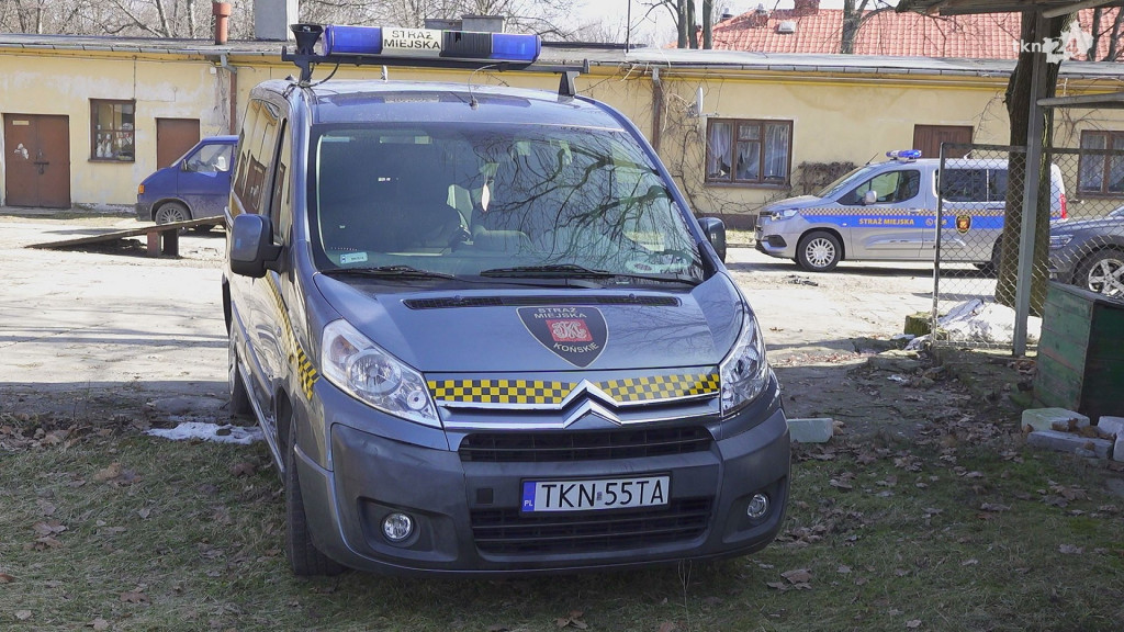 Konecka straż miejska ma nowe auto [wideo, zdjęcia]