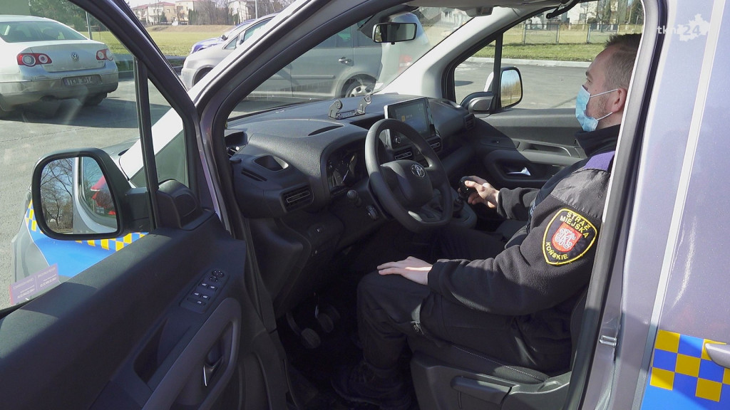 Konecka straż miejska ma nowe auto [wideo, zdjęcia]