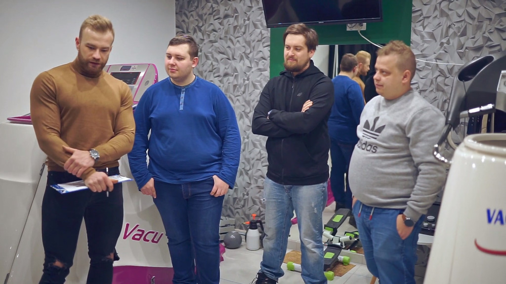 Obejrzyjcie pierwszy odcinek projektu metamorfozy Kamila Szlęzaka [wideo, zdjęcia]