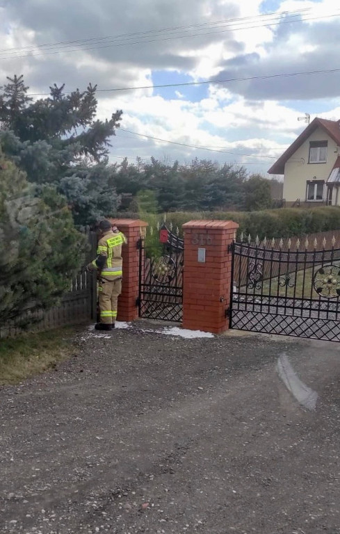 Strażacy z powiatu koneckiego zachęcają do szczepień przeciwko COVID-19 [zdjęcia]