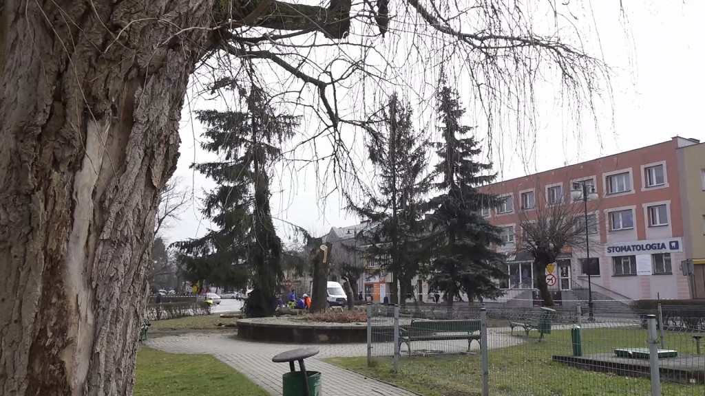Ruszyła rewitalizacja rynku. Na start kontrowersje [wideo, zdjęcia]