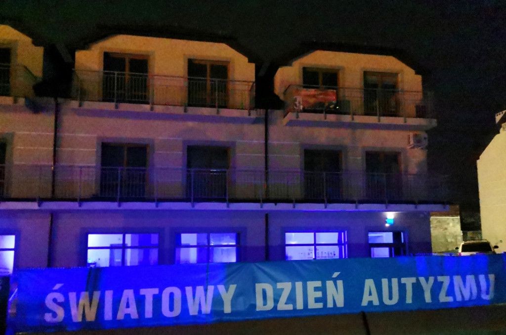 Dziś bądźmy niebiescy. Światowy Dzień Świadomości Autyzmu