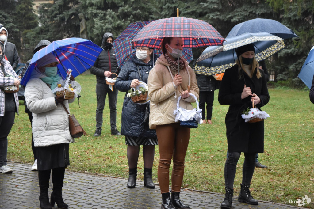W koneckich parafiach tradycyjnie poświęcono pokarmy [fotorelacja]