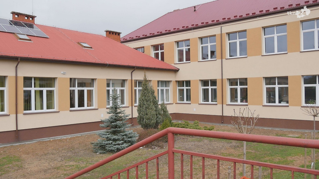 Termomodernizacja SP w Czermnie zmierza ku końcowi [wideo, zdjęcia]