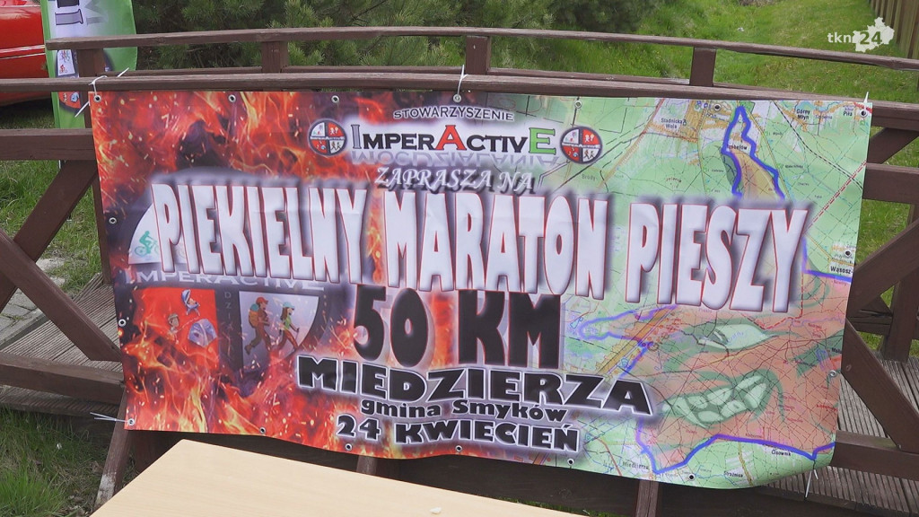 Piechurzy z całej Polski wyruszyli na Piekielny Maraton Pieszy [wideo, zdjęcia]
