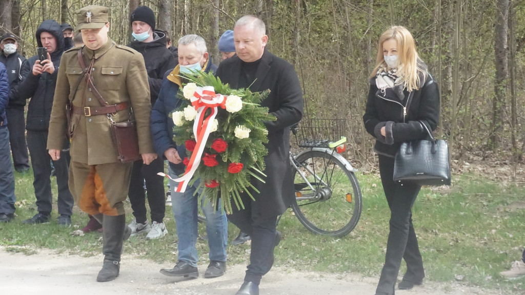 Rajd Hubalczyków w Zychach na 81. rocznicę śmierci Hubala [wideo, zdjęcia]
