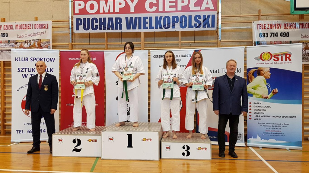 Karatecy z Niekłania Wielkiego z 4 medalami w Turku [zdjęcia]