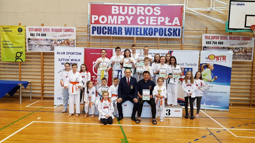 Karatecy z Niekłania Wielkiego z 4 medalami w Turku [zdjęcia]