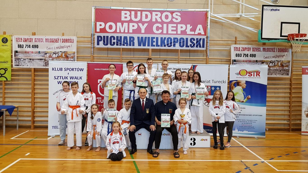 Karatecy z Niekłania Wielkiego z 4 medalami w Turku [zdjęcia]