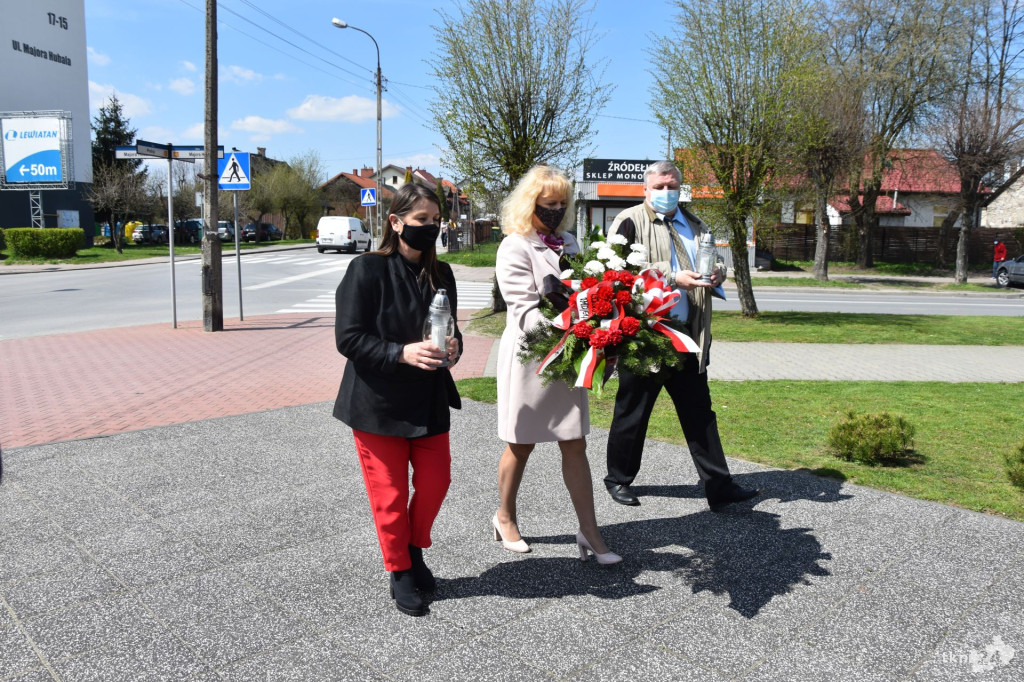 Uczniowie, leśnicy i włodarze uczcili pamięć o Hubalu [zdjęcia]
