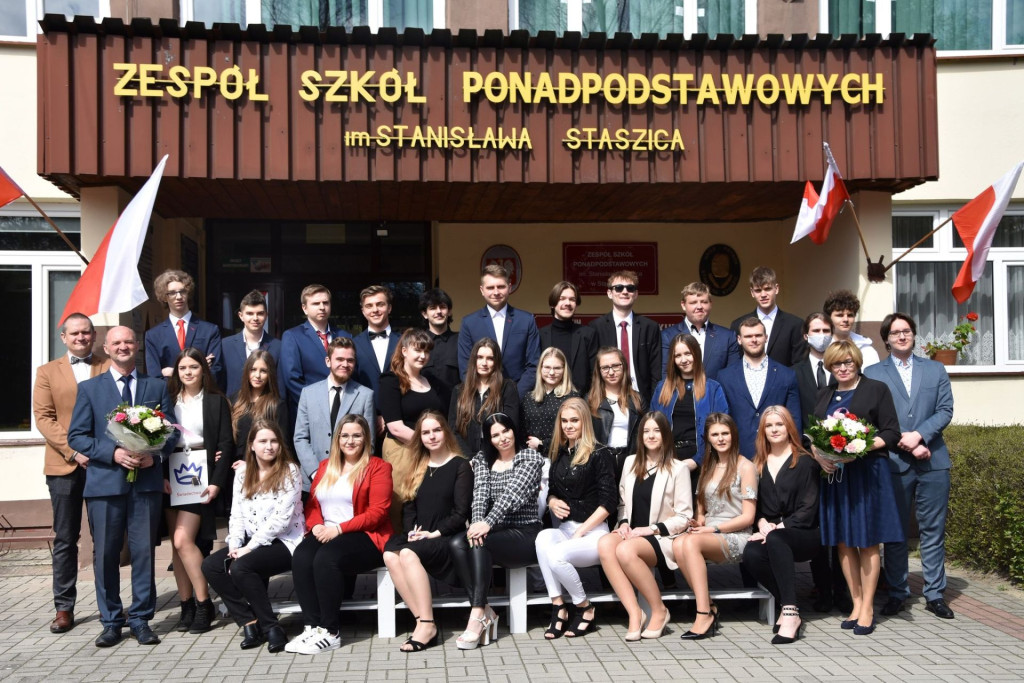 W stąporkowskiej `Górce` pożegnali maturzystów [zdjęcia]
