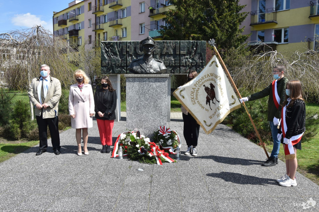 Uczniowie, leśnicy i włodarze uczcili pamięć o Hubalu [zdjęcia]
