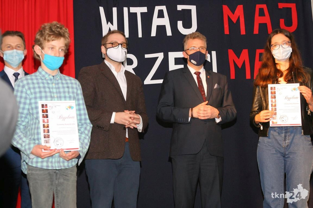 Ku czci Małachowskiego. Powiatowe obchody majowego święta [wideo, zdjęcia]