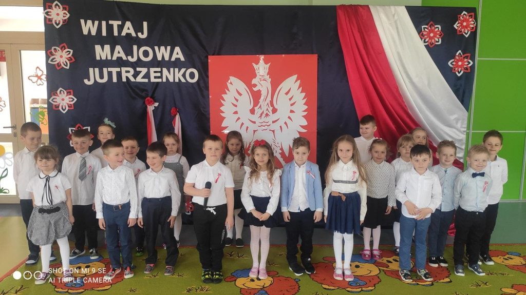 Dzieci z Przedszkola w Smykowie uczciły Święto 3 Maja [zdjęcia]