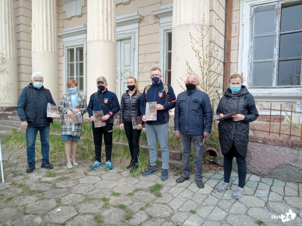 Powiat rajdem rowerowym uświetnił obchody 230 rocznicy Uchwalenia Konstytucji 3 Maja [wideo, zdjęcia]