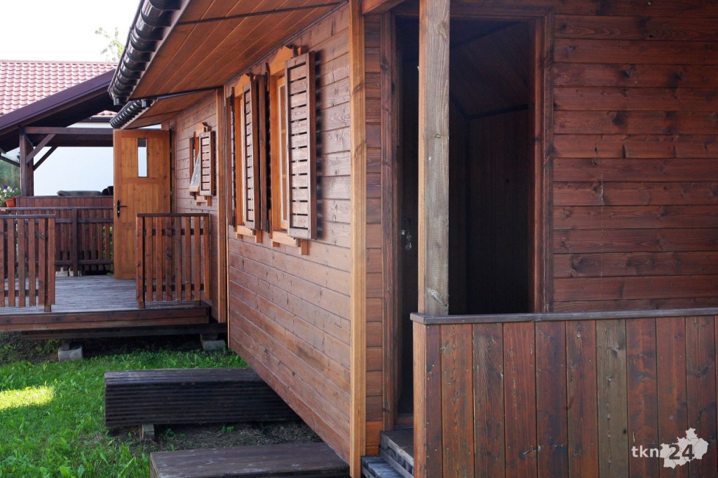 Solidne ręcznie robione domki na sprzedaż. Do obejrzenia w Modliszewicach [zdjęcia]