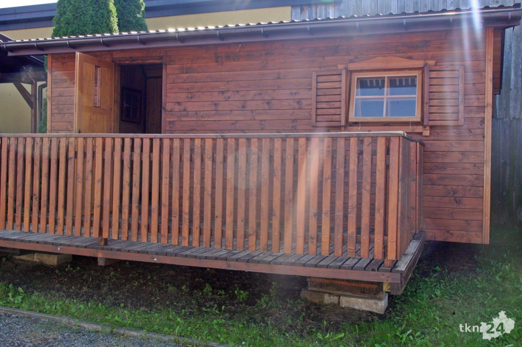 Solidne ręcznie robione domki na sprzedaż. Do obejrzenia w Modliszewicach [zdjęcia]