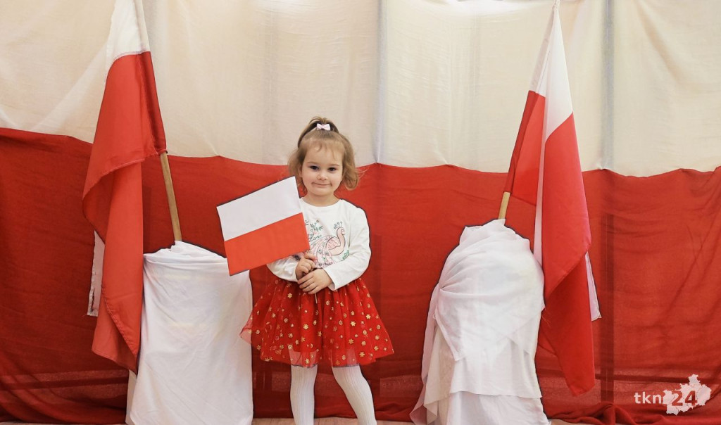Biało-czerwono w Bajkowej Krainie [fotorelacja