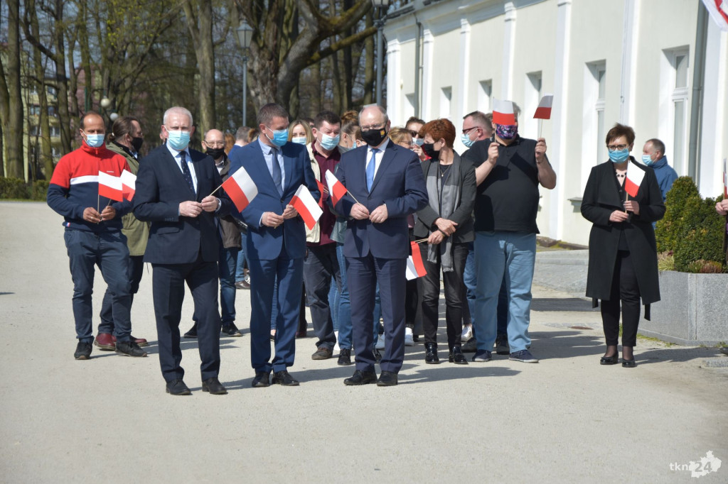 Biało-czerwona gmina Końskie na Dzień Flagi! [wideo, zdjęcia]