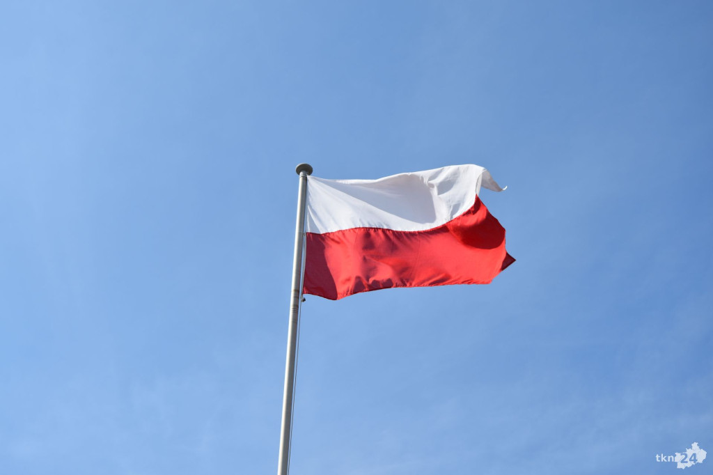 Biało-czerwona gmina Końskie na Dzień Flagi! [wideo, zdjęcia]