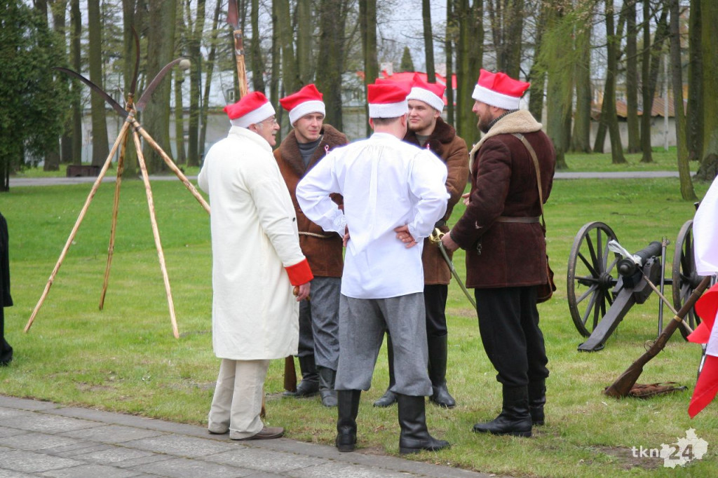 Vivat Maj! Skromne, ale podniosłe uroczystości w Końskich [wideo, fotorelacja]