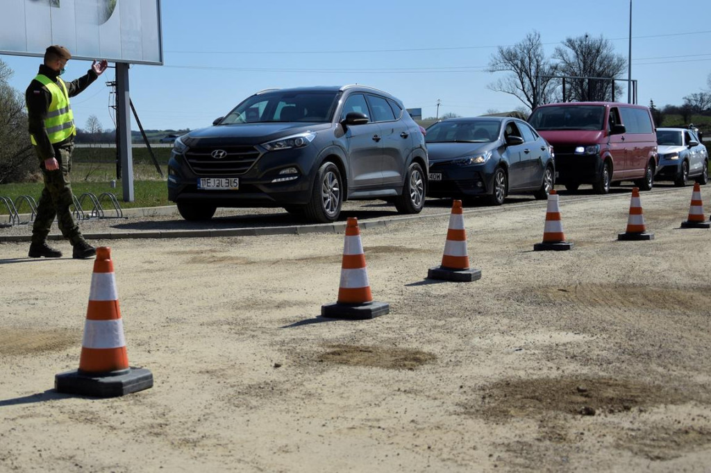 Pierwszy punkt szczepień drive-thru w województwie świętokrzyskim