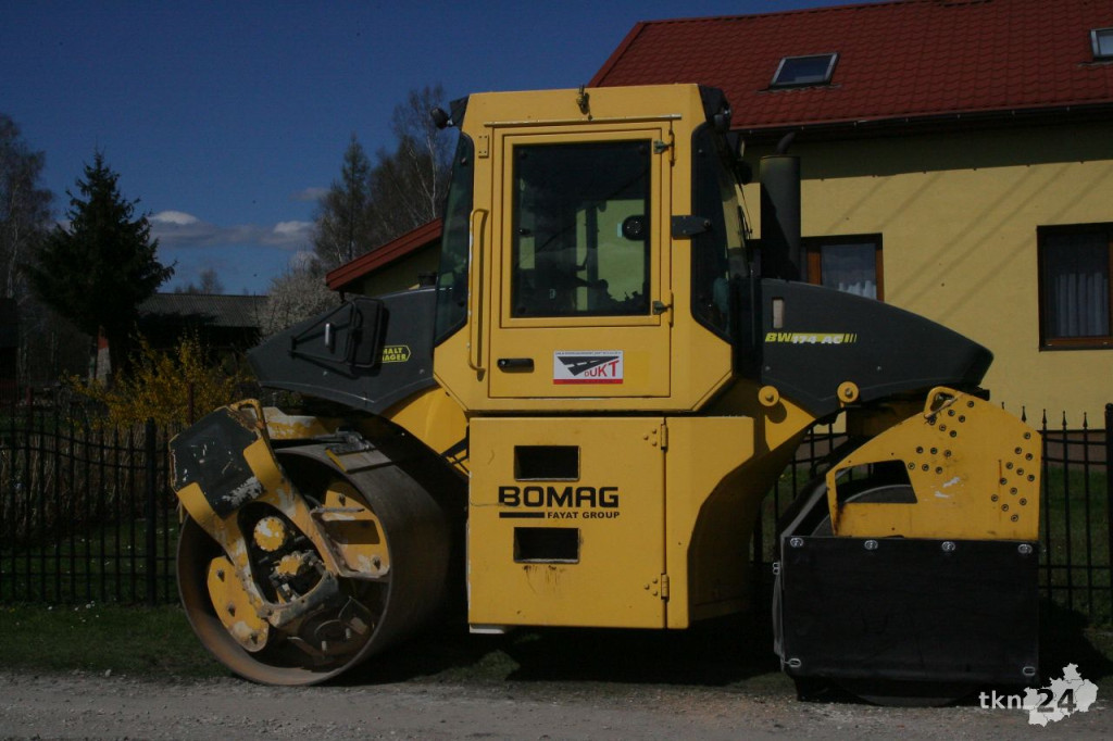 Trwają remonty dróg w gminie Gowarczów [wideo, zdjęcia]