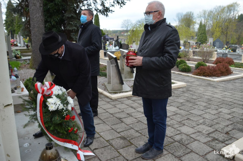 Przedstawiciele gminy Końskie pamiętają o bohaterach II wojny światowej [zdjęcia]